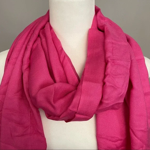 NWT Bijoux Terner Solid Fuchsia/Hot Pink Pseudo Pashmina Fringed Oblong Scarf - Picture 2 of 7